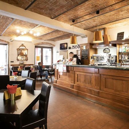 Palazzo Centro Alloggi Vacanza Nizza Monferrato Buitenkant foto