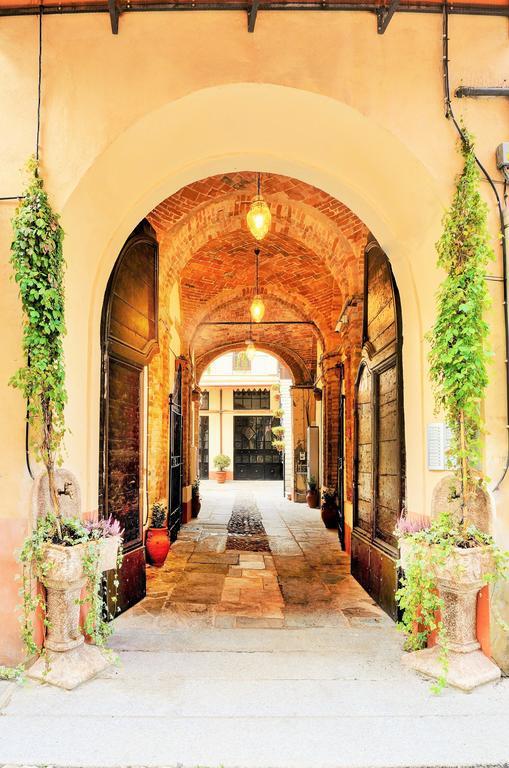 Palazzo Centro Alloggi Vacanza Nizza Monferrato Buitenkant foto
